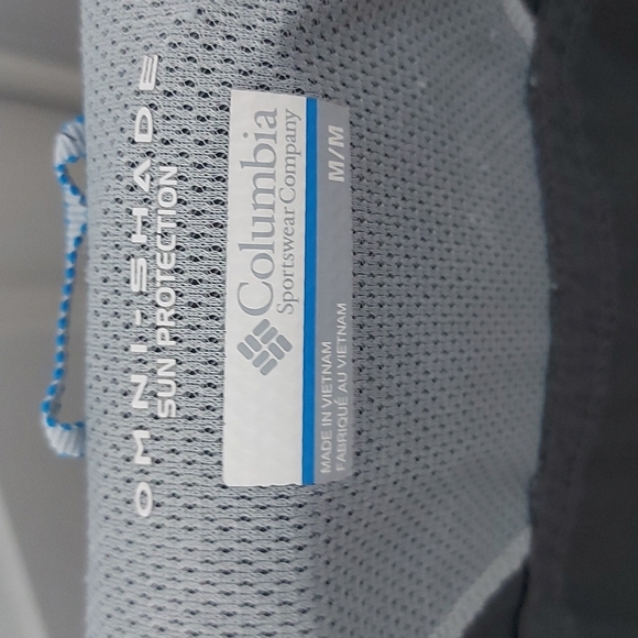 Men's medium Columbia Omni-Shade button up long sleeve shirt, grey. - Picture 3 of 3